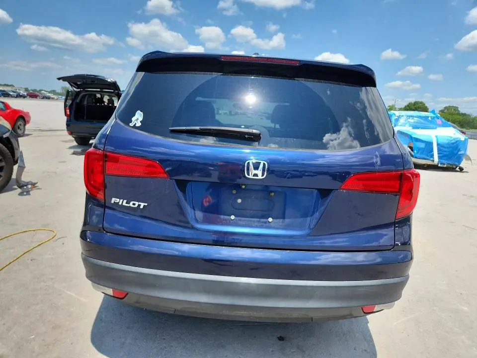 2017 HONDA PILOT EX  