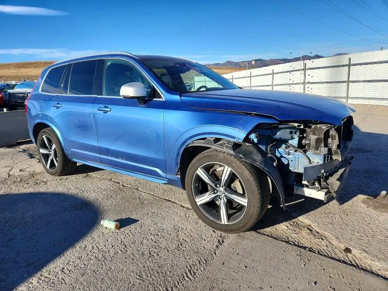 2017 VOLVO XC90 T6  