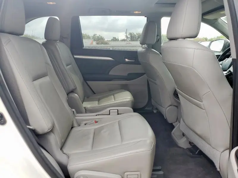 2014 TOYOTA HIGHLANDER XLE  