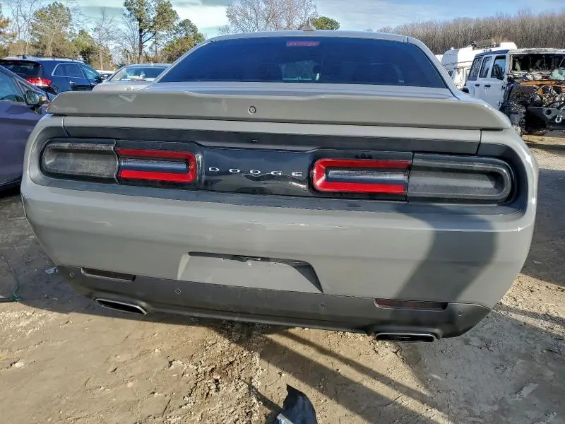 2018 DODGE CHALLENGER SXT  