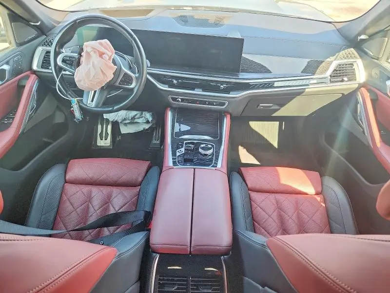 2024 BMW X6 M60I  