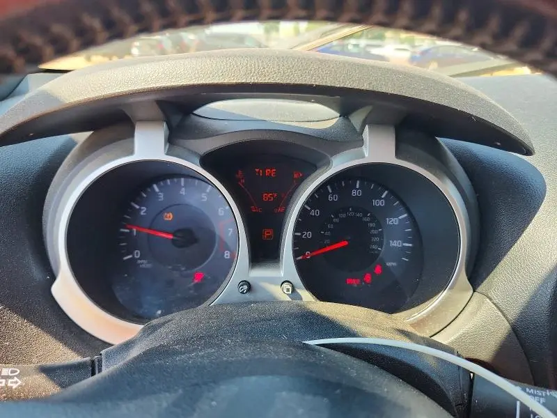2012 NISSAN JUKE S  