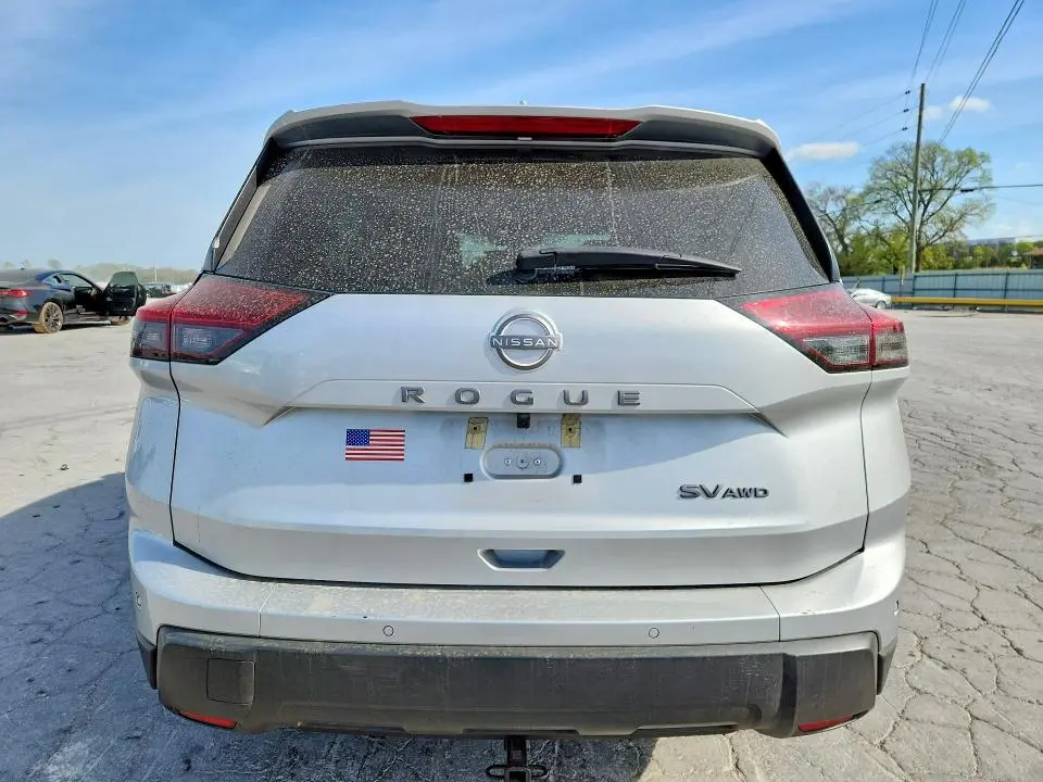 2024 NISSAN ROGUE SV  