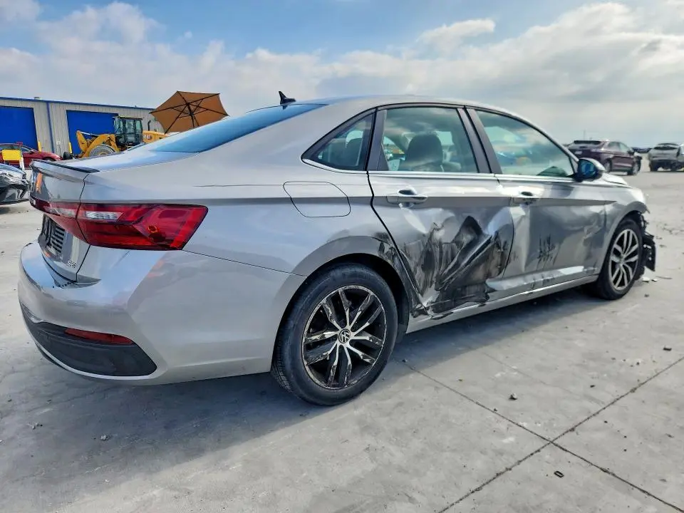 2025 VOLKSWAGEN JETTA SE  