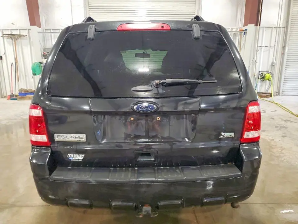2011 FORD ESCAPE XLT  