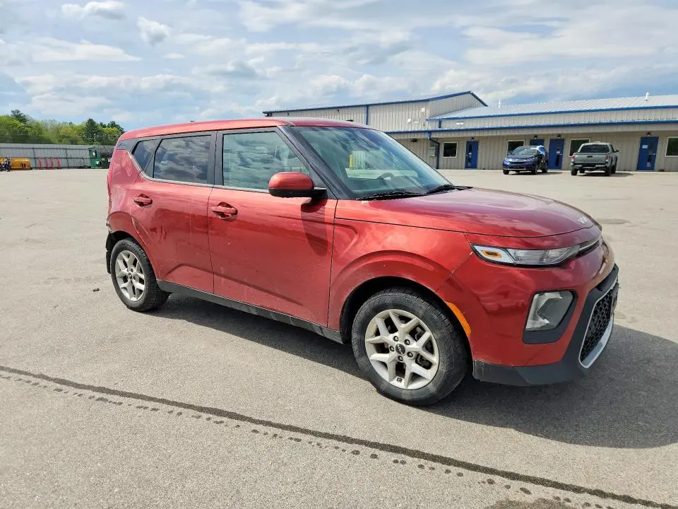 2022 KIA SOUL LX  
