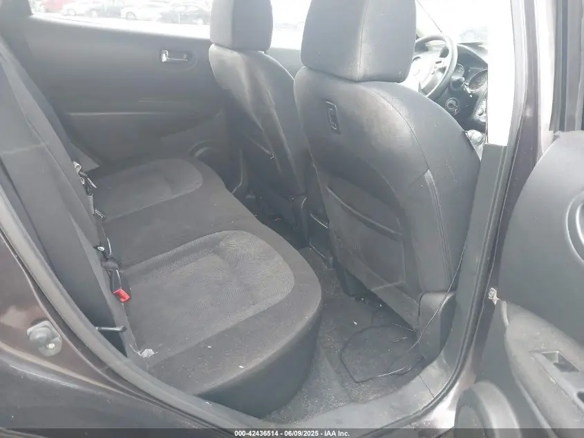 2013 NISSAN ROGUE S