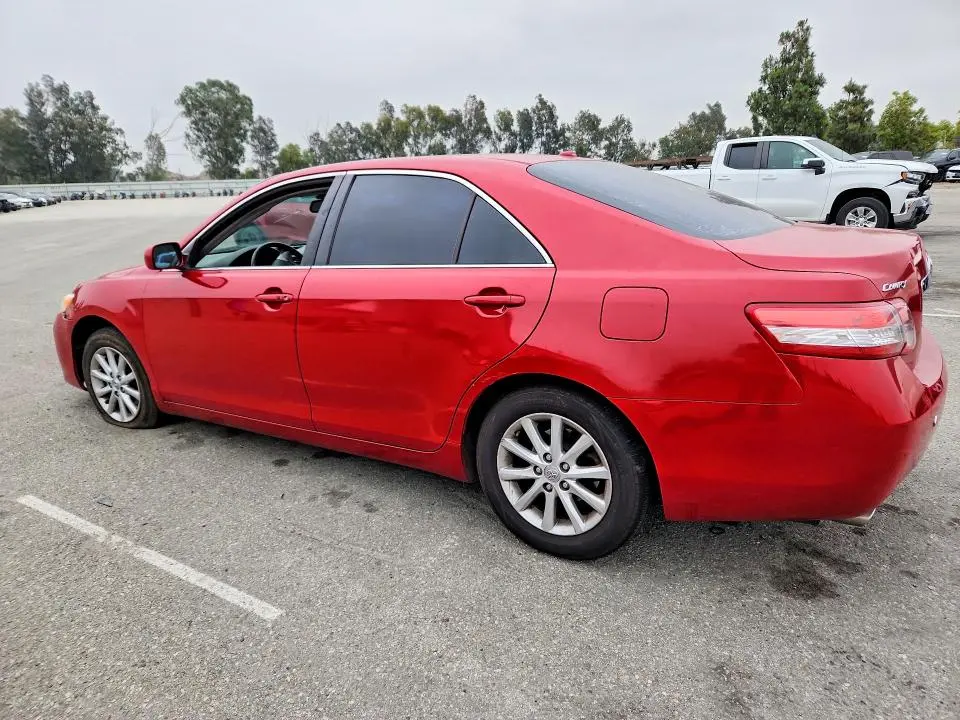 2010 TOYOTA CAMRY XLE V6  