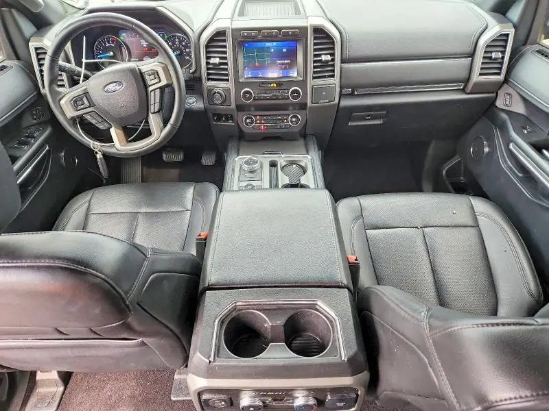 2021 FORD EXPEDITION XLT  