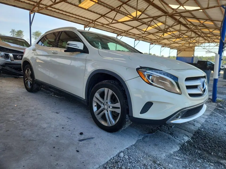 2015 MERCEDES-BENZ GLA 250 4MATIC  
