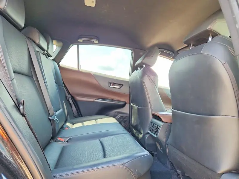2021 TOYOTA VENZA LIMITED  