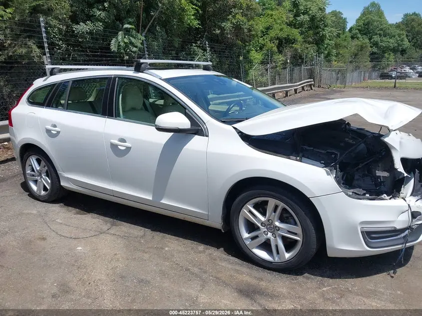 2015 VOLVO V60 T5 PREMIER