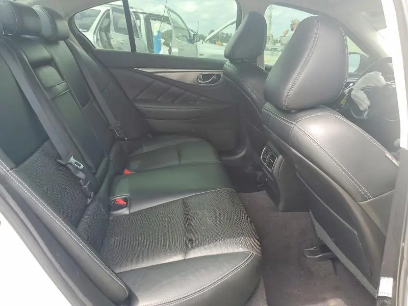 2015 INFINITI Q50 SPORT  
