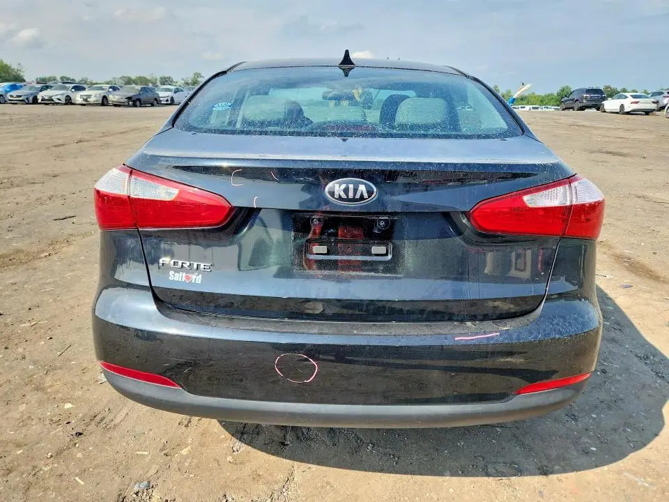 2016 KIA FORTE LX  