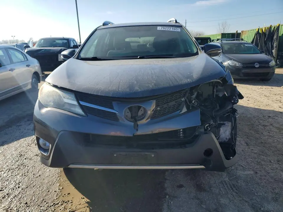 2015 TOYOTA RAV4 XLE  