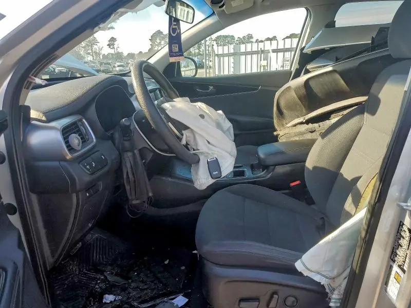 2019 KIA SORENTO LX V6  