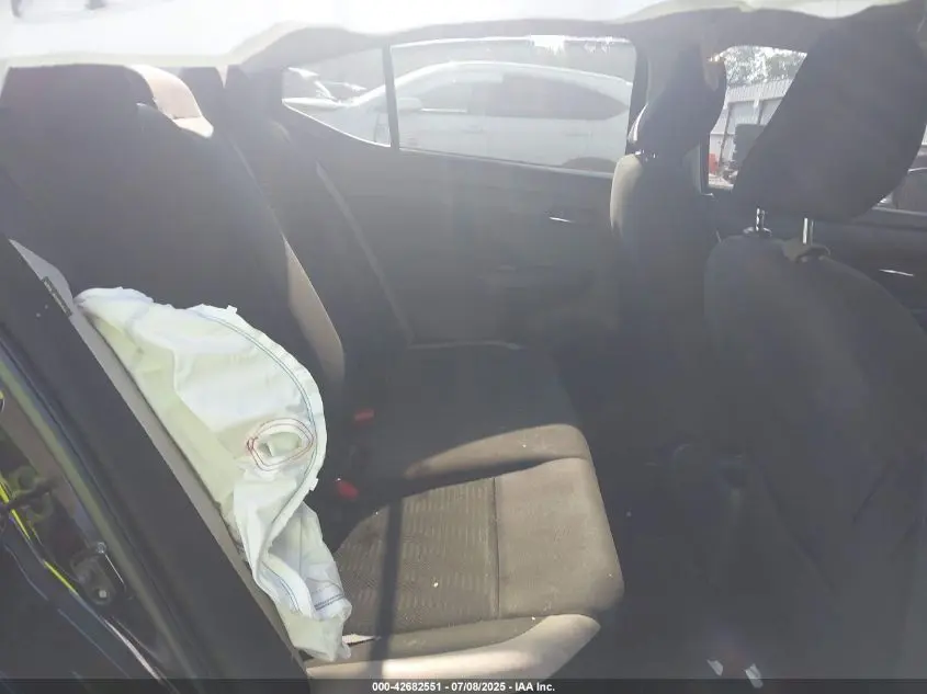 2021 NISSAN VERSA SV XTRONIC CVT