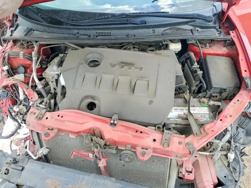 2018 TOYOTA COROLLA SE  