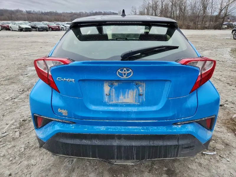 2019 TOYOTA C-HR XLE  