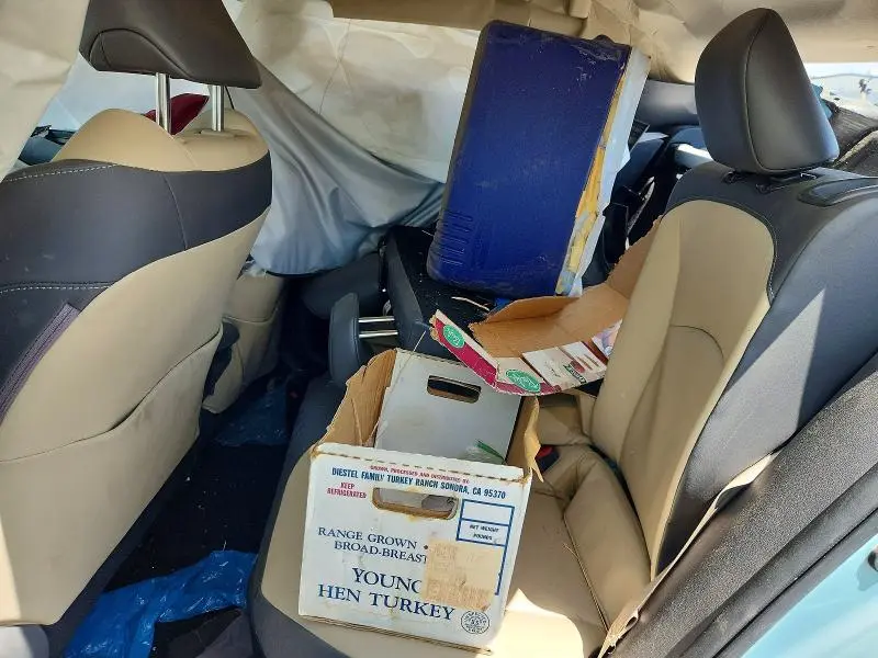 2018 TOYOTA PRIUS FOUR  