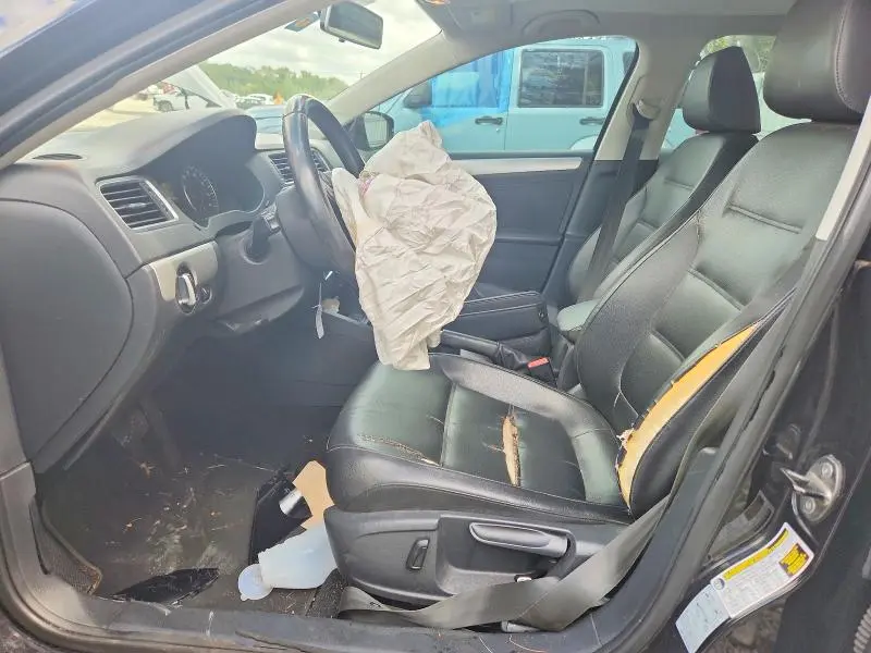2014 VOLKSWAGEN JETTA SE  