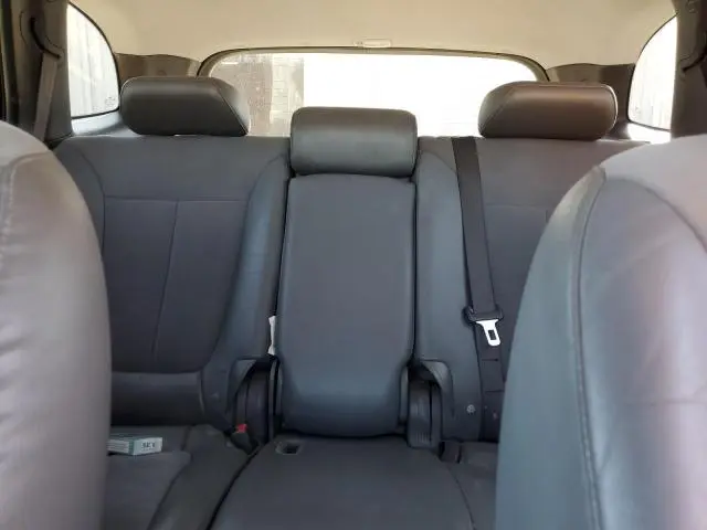 2010 HYUNDAI SANTA FE SE  