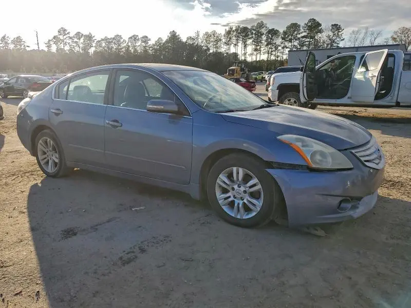 2011 NISSAN ALTIMA SR  