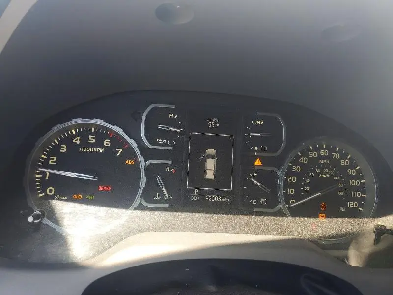 2020 TOYOTA TUNDRA SR5  