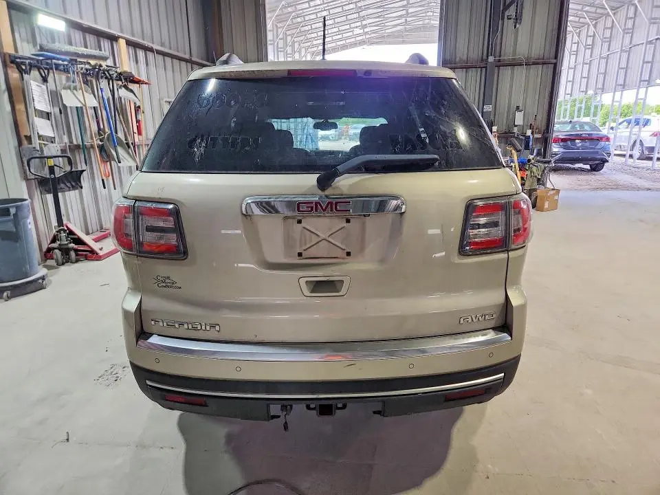 2013 GMC ACADIA SLE  