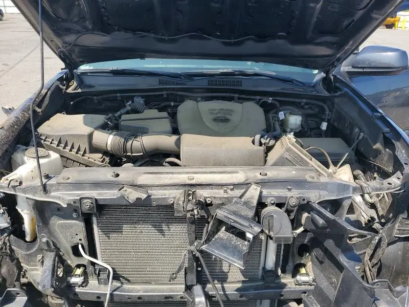 2022 TOYOTA TACOMA SR V6  