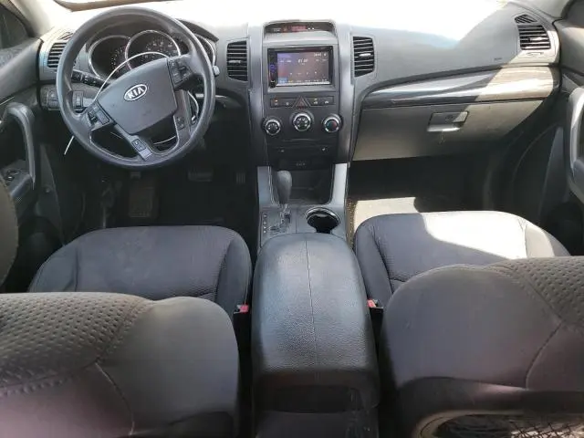 2011 KIA SORENTO BASE  