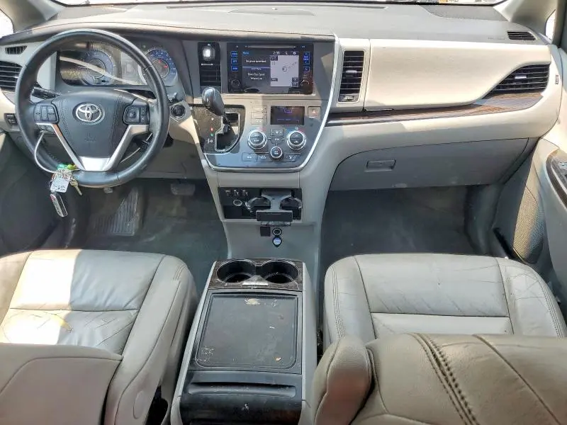 2015 TOYOTA SIENNA XLE PREMIUM 8-PASSENGER  