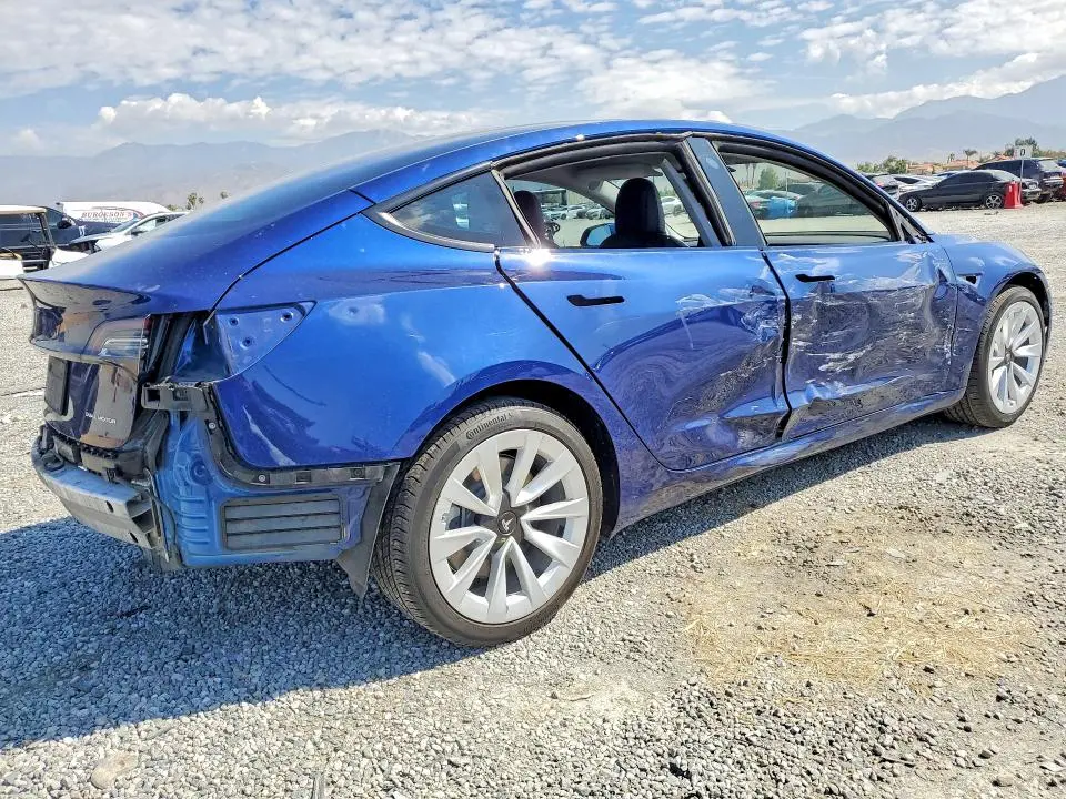 2022 TESLA MODEL 3   
