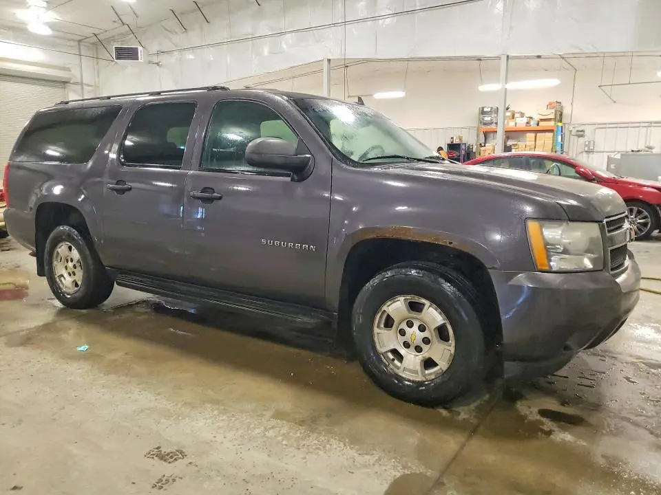 2010 CHEVROLET SUBURBAN K1500 LS  