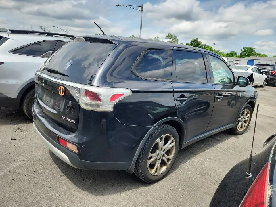 2015 MITSUBISHI OUTLANDER SE  