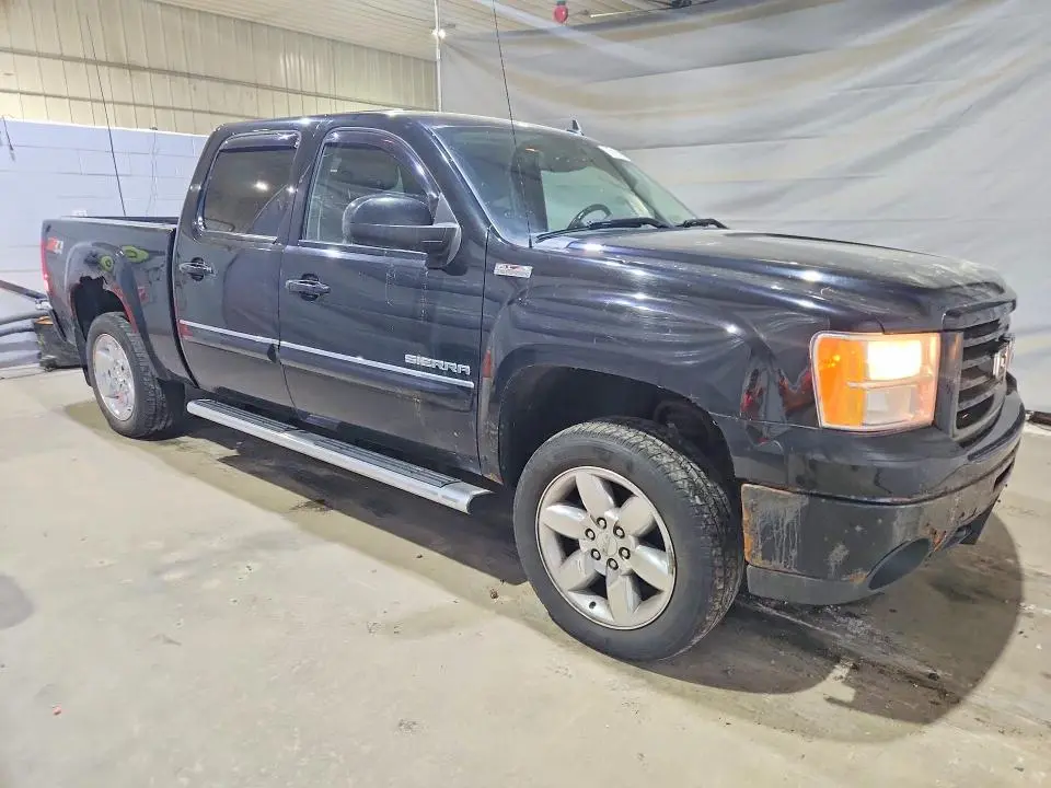 2013 GMC SIERRA K1500 SLT  