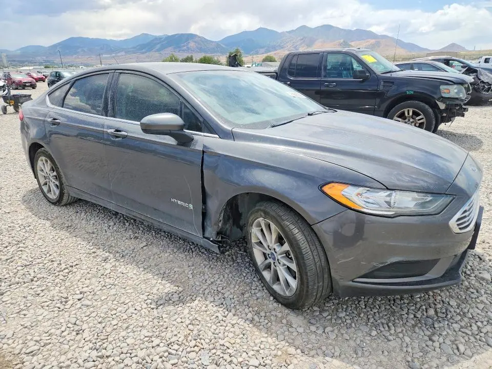 2017 FORD FUSION SE HYBRID  