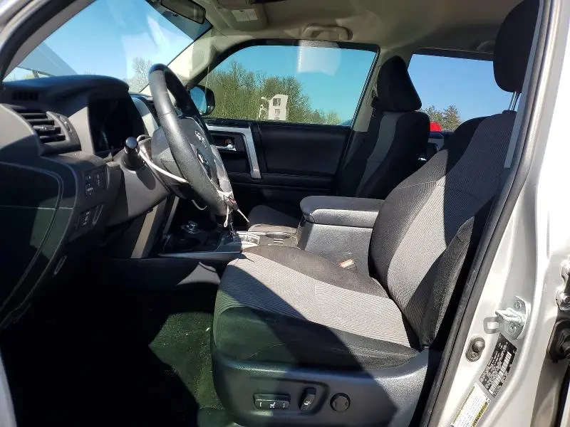 2019 TOYOTA 4RUNNER SR5  