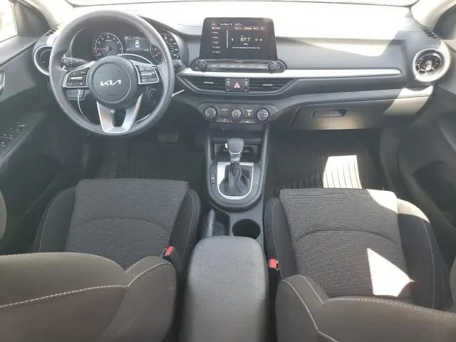 2023 KIA FORTE LX  