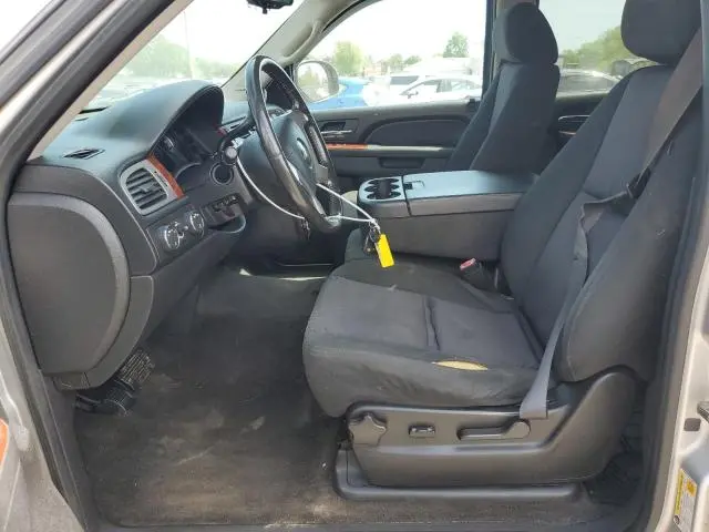 2011 CHEVROLET AVALANCHE LS