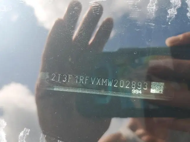 2021 TOYOTA RAV4 LE  