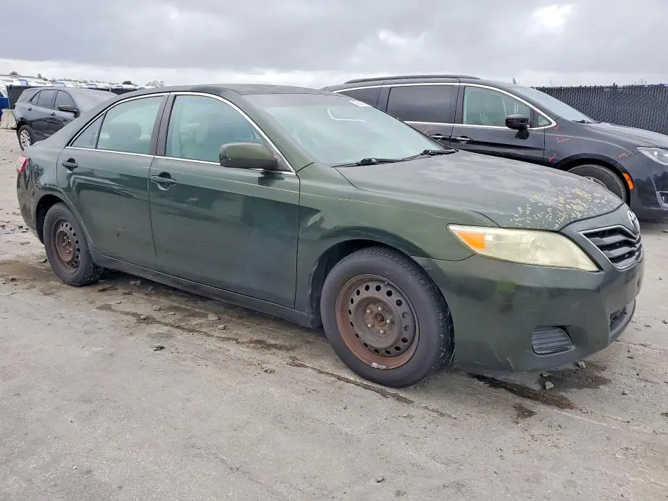 2010 TOYOTA CAMRY LE  