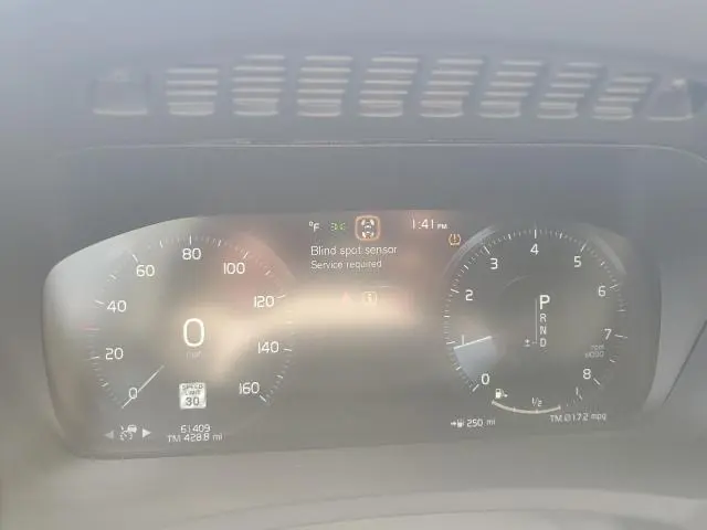 2019 VOLVO XC90 T6 MOMENTUM  
