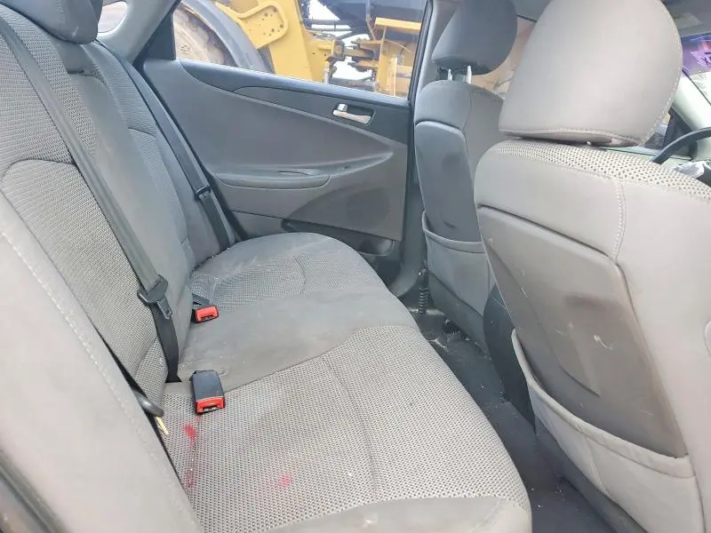 2011 HYUNDAI SONATA GLS  