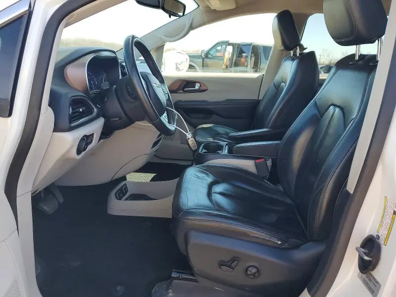 2017 CHRYSLER PACIFICA TOURING L  