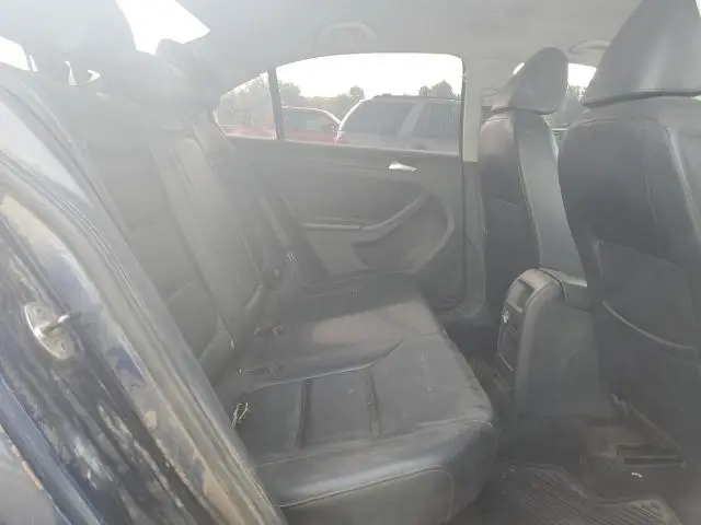 2014 VOLKSWAGEN JETTA SE  