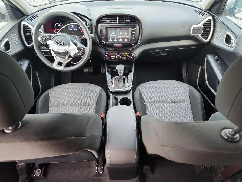 2021 KIA SOUL LX  