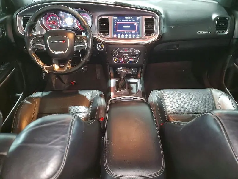 2019 DODGE CHARGER SXT  