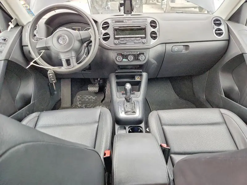 2012 VOLKSWAGEN TIGUAN S  