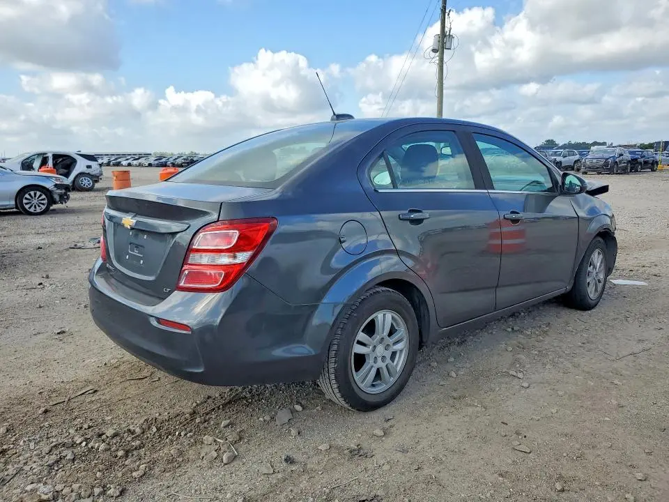 2018 CHEVROLET SONIC LT  